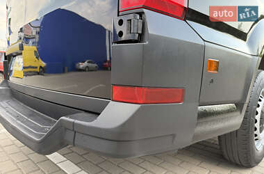 Грузовой фургон Volkswagen Crafter 2022 в 