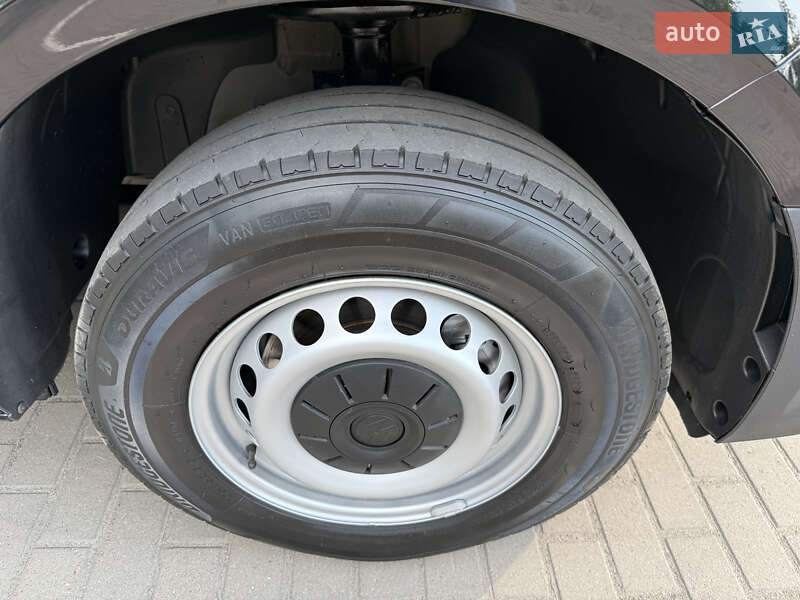 Грузовой фургон Volkswagen Crafter 2022 в Дубно