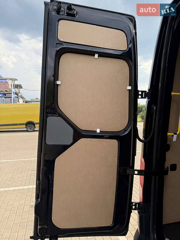 Грузовой фургон Volkswagen Crafter 2022 в Дубно