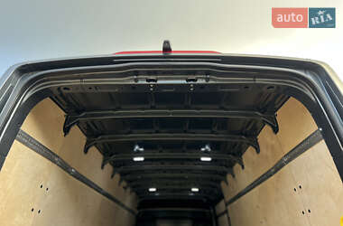 Грузовой фургон Volkswagen Crafter 2020 в 