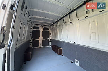 Грузовой фургон Volkswagen Crafter 2016 в 