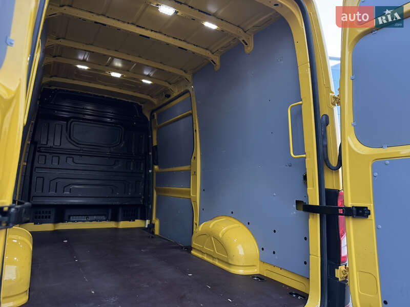 Вантажний фургон Volkswagen Crafter 2018 в Києві