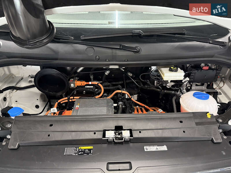 Вантажний фургон Volkswagen Crafter 2020 в Володимирі