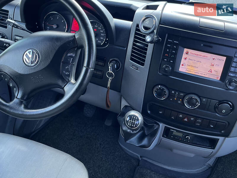 Микроавтобус Volkswagen Crafter 2016 в Киеве