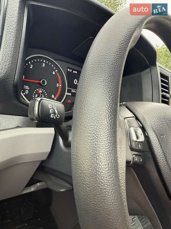 Грузовой фургон Volkswagen Crafter 2021 в Киеве