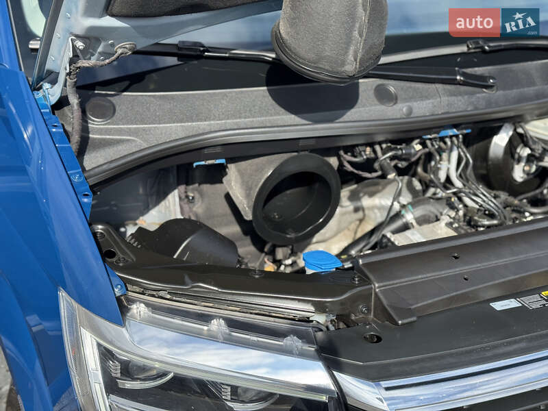 Вантажний фургон Volkswagen Crafter 2019 в Рівному