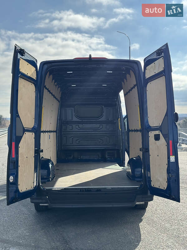 Вантажний фургон Volkswagen Crafter 2019 в Рівному