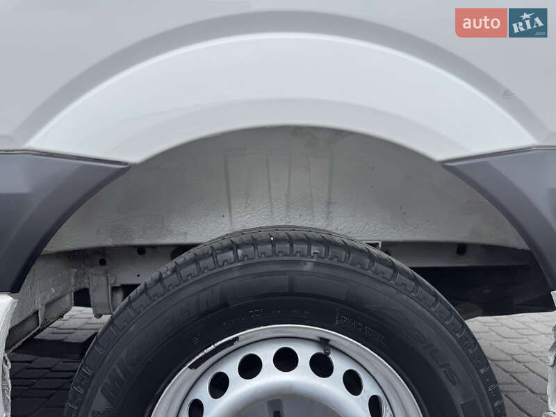 Мікроавтобус Volkswagen Crafter 2015 в Києві