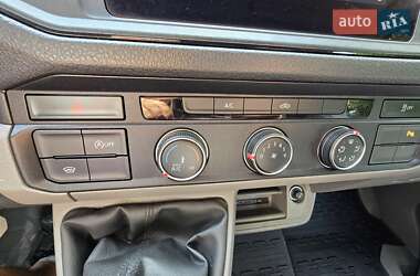 Грузовой фургон Volkswagen Crafter 2021 в 