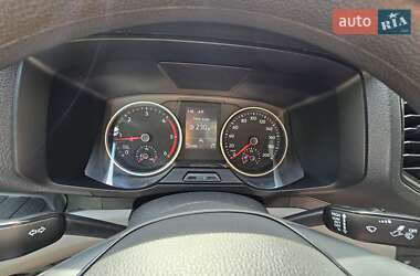 Грузовой фургон Volkswagen Crafter 2021 в 