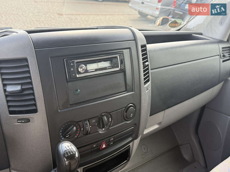 Туристический / Междугородний автобус Volkswagen Crafter 2009 в Староконстантинове