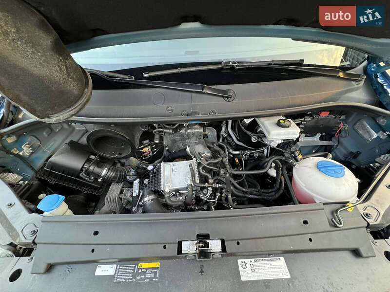 Грузовой фургон Volkswagen Crafter 2019 в Почаеве