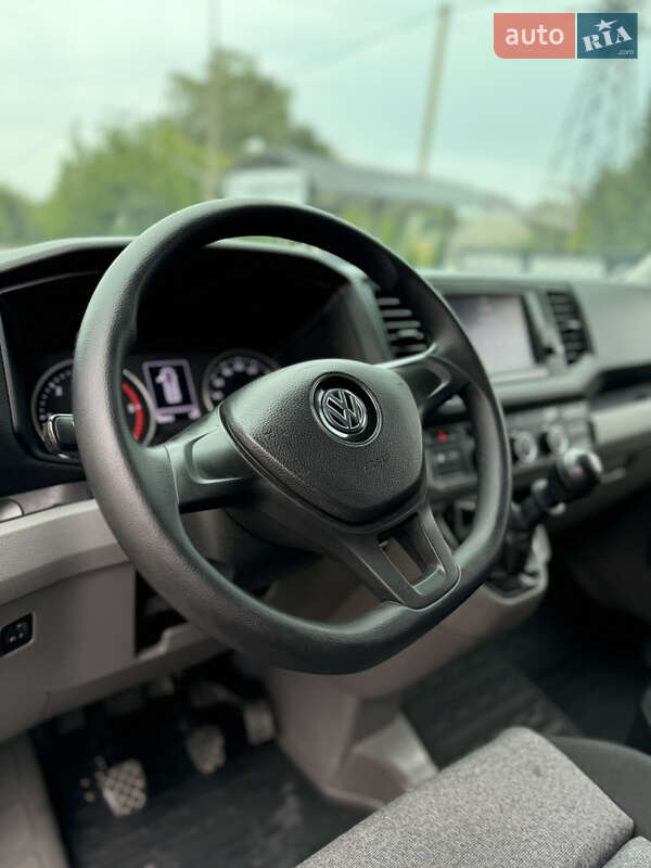 Грузовой фургон Volkswagen Crafter 2019 в Почаеве