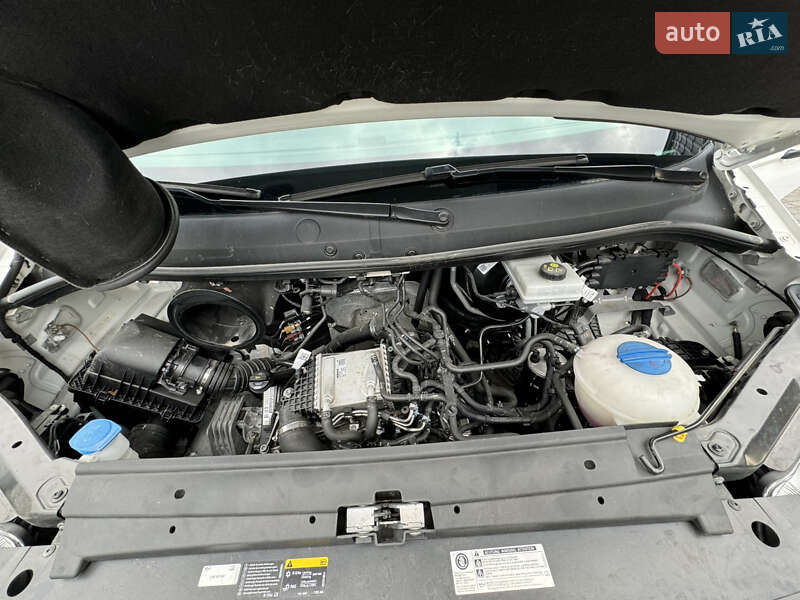Грузовой фургон Volkswagen Crafter 2019 в Почаеве