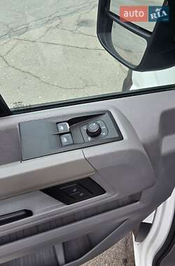 Грузовой фургон Volkswagen Crafter 2020 в 