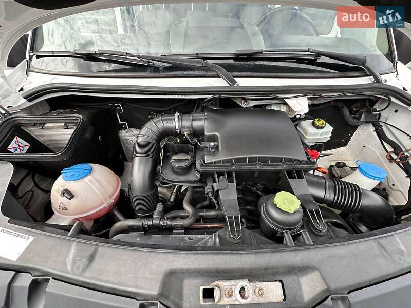 Тентованый Volkswagen Crafter 2015 в Ровно