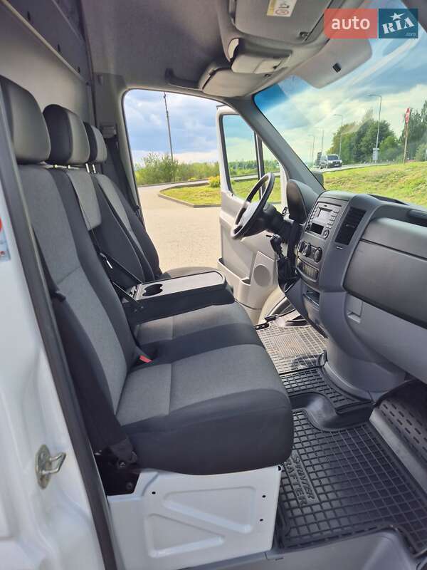 Грузовой фургон Volkswagen Crafter 2017 в Стрые фото 39 Грузовой фургон Volkswagen Crafter 2017 в Стрые