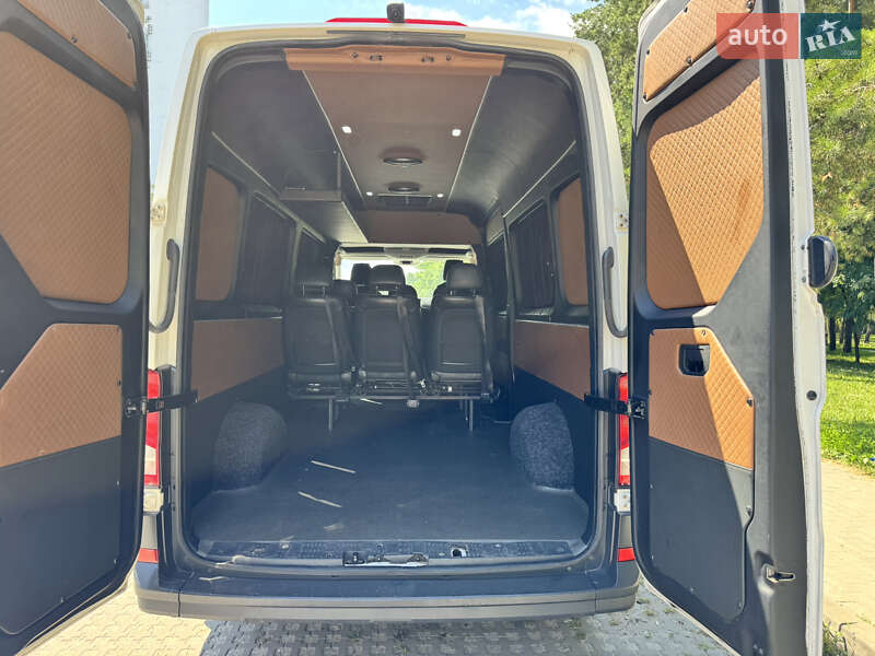 Микроавтобус Volkswagen Crafter 2019 в Киеве