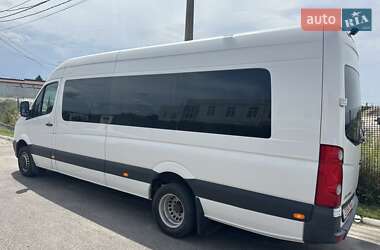 Туристичний / Міжміський автобус Volkswagen Crafter 2012 в Рівному