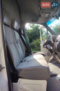 Грузовой фургон Volkswagen Crafter 2011 в 