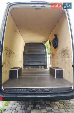 Грузовой фургон Volkswagen Crafter 2011 в 