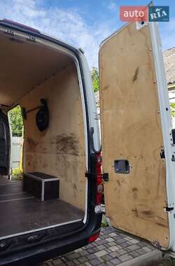 Грузовой фургон Volkswagen Crafter 2011 в 