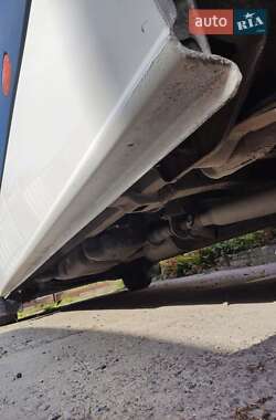 Грузовой фургон Volkswagen Crafter 2011 в 