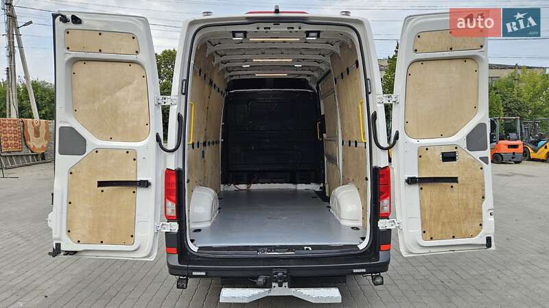 Грузовой фургон Volkswagen Crafter 2019 в Радомышле