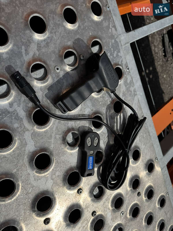 Евакуатор Volkswagen Crafter 2015 в Києві фото 38 Евакуатор Volkswagen Crafter 2015 в Києві