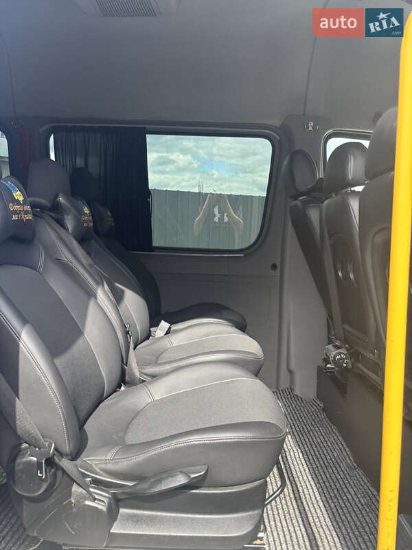Грузопассажирский фургон Volkswagen Crafter 2009 в Луцке