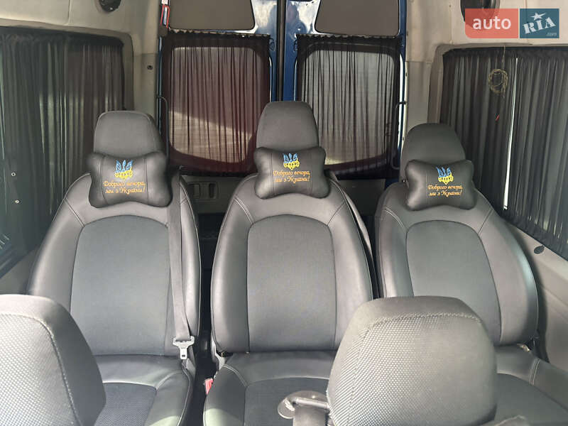 Грузопассажирский фургон Volkswagen Crafter 2009 в Луцке
