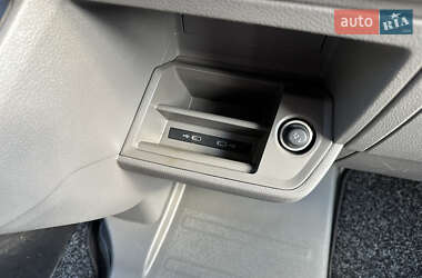 Грузовой фургон Volkswagen Crafter 2021 в 