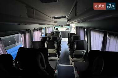 Туристический / Междугородний автобус Volkswagen Crafter 2013 в 
