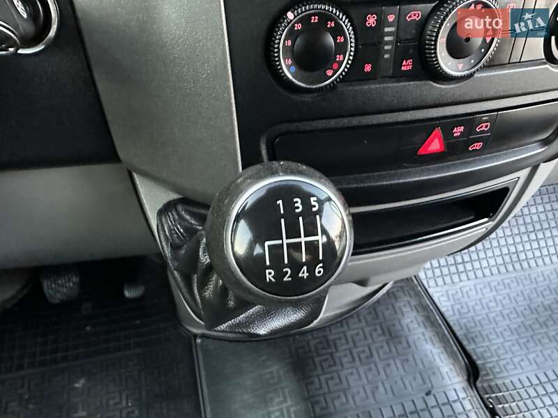 Микроавтобус Volkswagen Crafter 2015 в Луцке