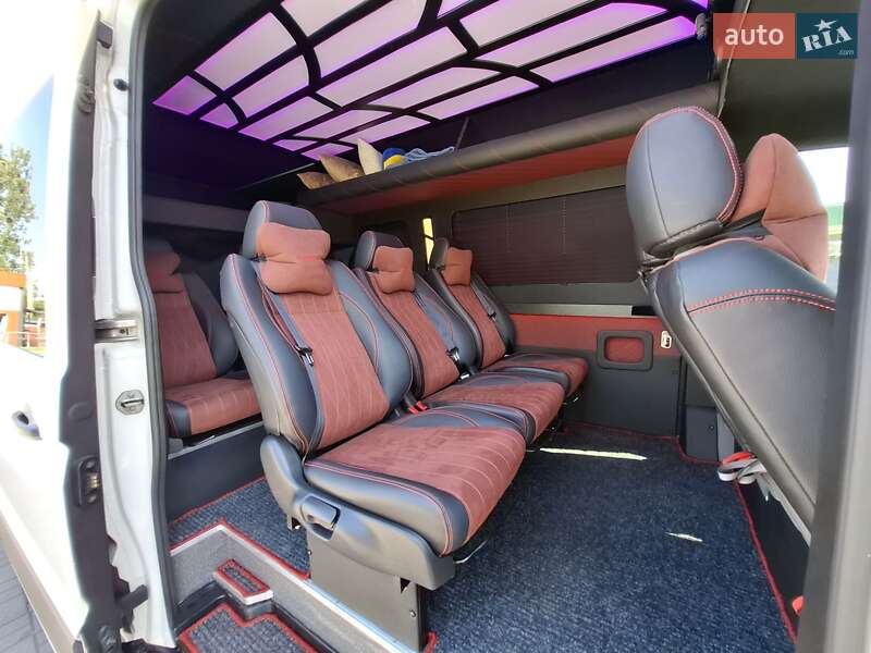 Грузопассажирский фургон Volkswagen Crafter 2019 в Калуше