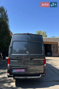 Грузовой фургон Volkswagen Crafter 2018 в 