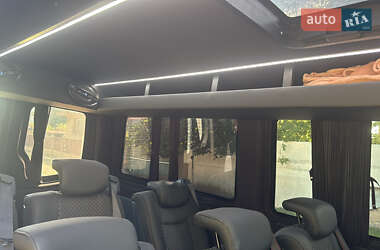Мікроавтобус Volkswagen Crafter 2010 в Сваляві