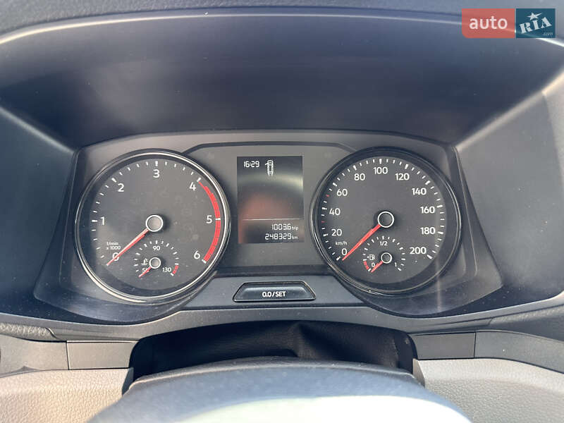 Вантажний фургон Volkswagen Crafter 2018 в Миколаєві