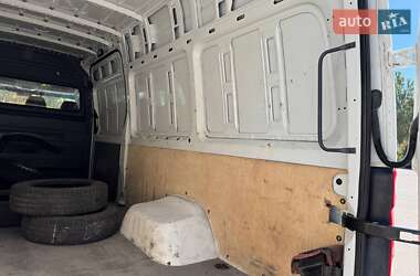 Грузовой фургон Volkswagen Crafter 2015 в 