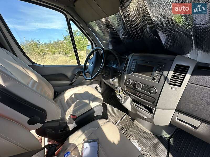 Микроавтобус Volkswagen Crafter 2015 в Измаиле фото 13 Микроавтобус Volkswagen Crafter 2015 в Измаиле