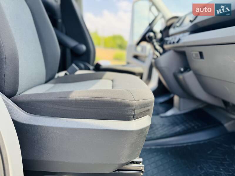 Грузовой фургон Volkswagen Crafter 2018 в Днепре