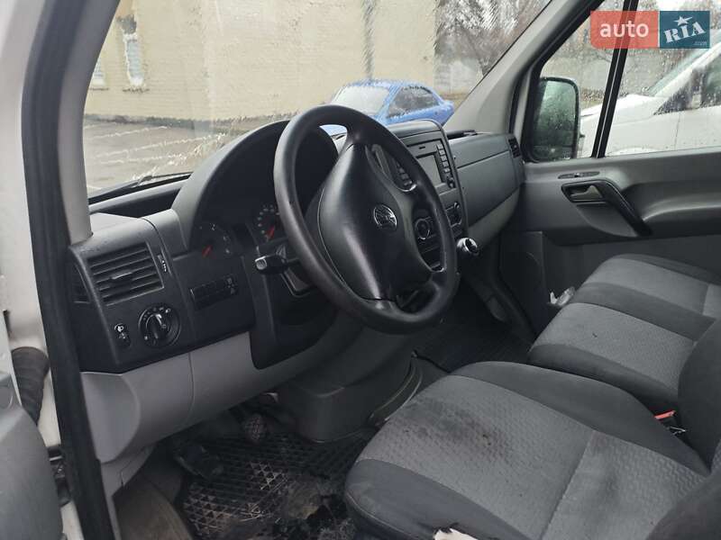 Микроавтобус Volkswagen Crafter 2014 в Киеве