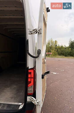 Грузовой фургон Volkswagen Crafter 2021 в 