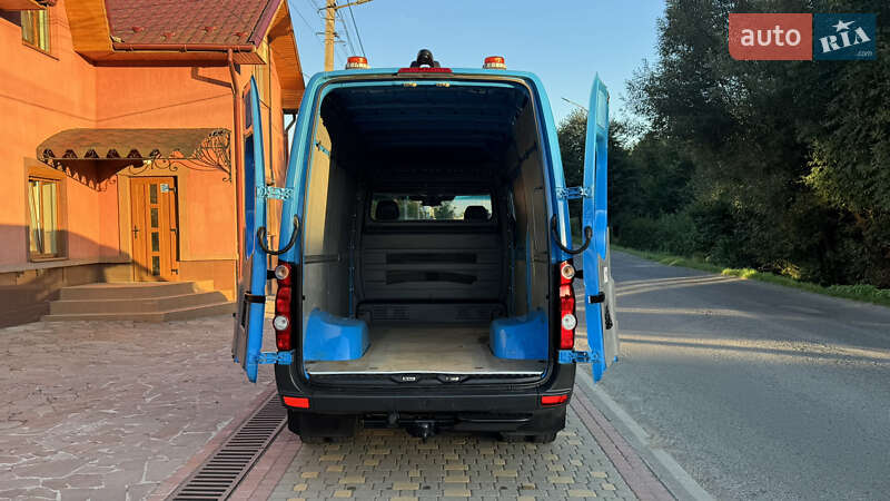 Грузовой фургон Volkswagen Crafter 2015 в Сваляве
