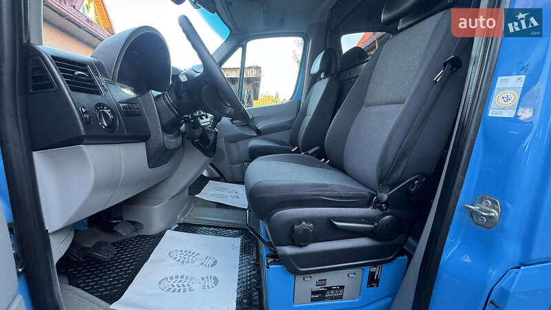 Грузовой фургон Volkswagen Crafter 2015 в Сваляве