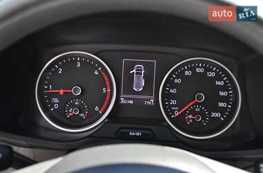 Грузовой фургон Volkswagen Crafter 2020 в 
