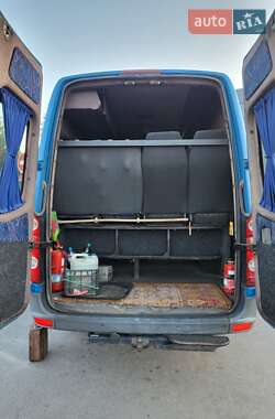 Туристический / Междугородний автобус Volkswagen Crafter 2011 в 