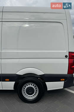 Грузовой фургон Volkswagen Crafter 2016 в 