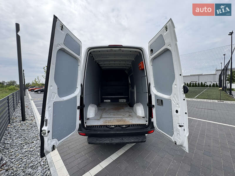 Грузовой фургон Volkswagen Crafter 2016 в Мукачево