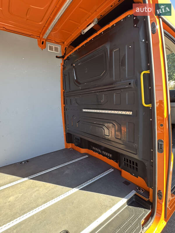 Грузовой фургон Volkswagen Crafter 2021 в Киеве